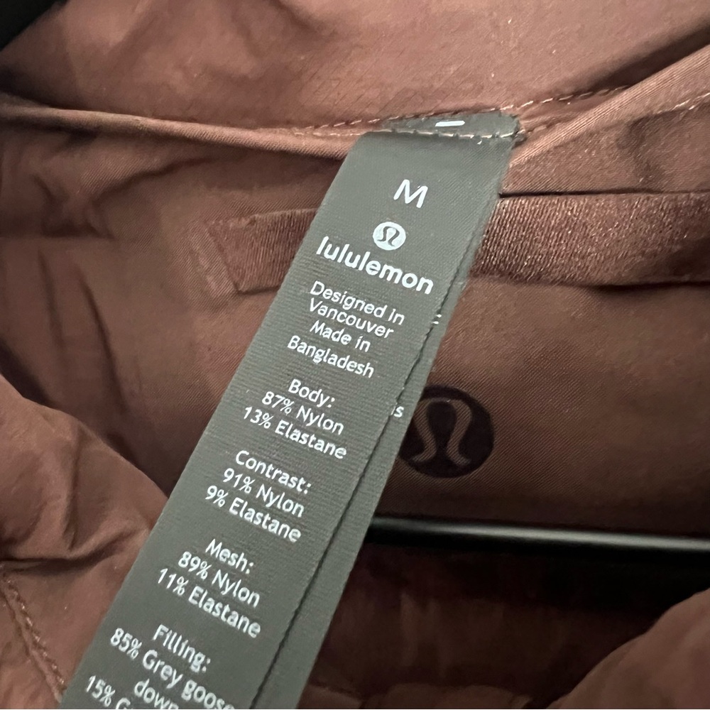 Lululemon Stretch Navigation Down Puffer Vest Men… - image 4